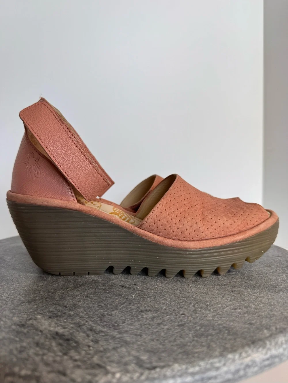 Fly London Yake Rose Perforated Leather Wedge Heels 37
